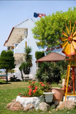 Asterias Hotel 3*