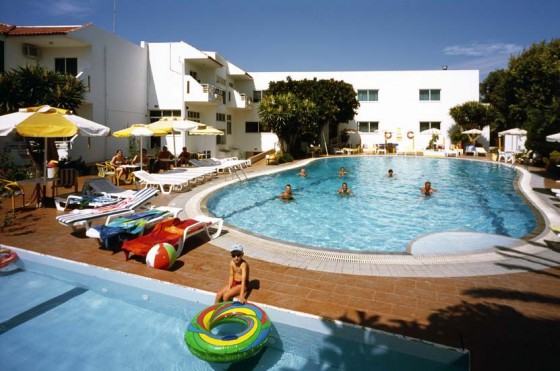 Asterias Hotel 3*
