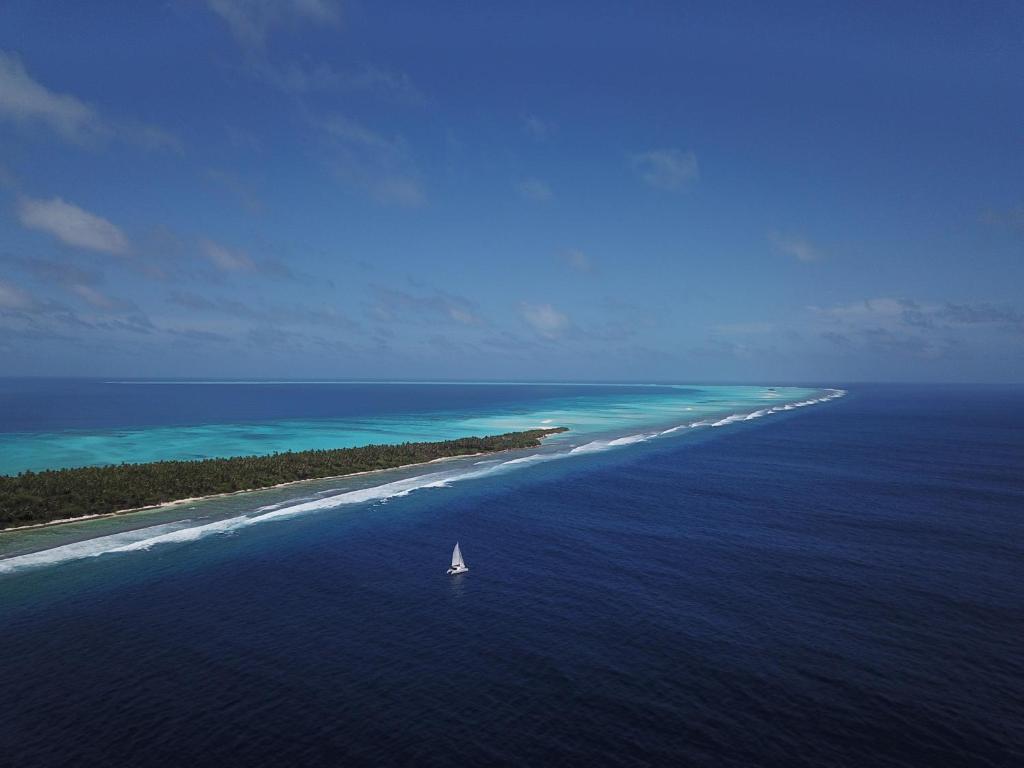 Luxury island. Остров без людей. Остров Фуладу Мальдивы. Fulhadhoo Мальдивы отели. Фото Фулхадху.