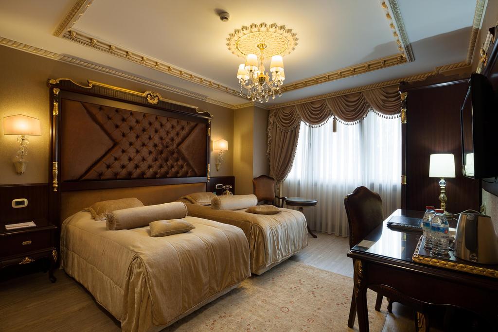 Ottomans life hotel deluxe. Ottomans Life Стамбул. Ottomans Life Deluxe Hotel 5 Турция Стамбул. Отель в Стамбуле в османском стиле. Бутик отель в османском стиле.
