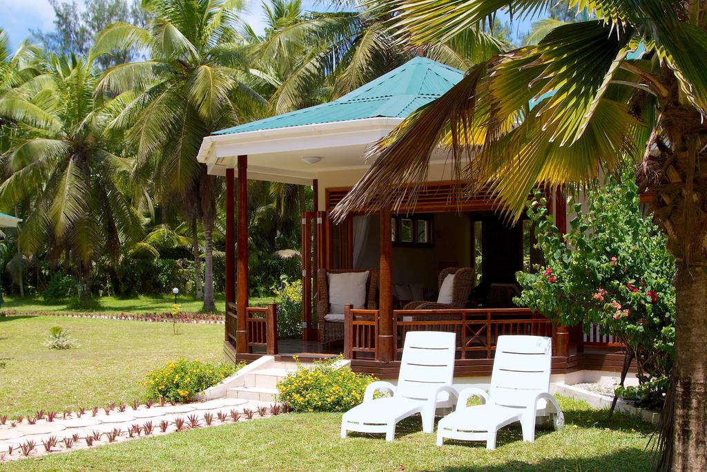 Hillcrest Villas Сейшелы. Лес Villa. Bliss Praslin Seychelles & Beach House 4*. ÖA Cigale Estate Praslin Resort.