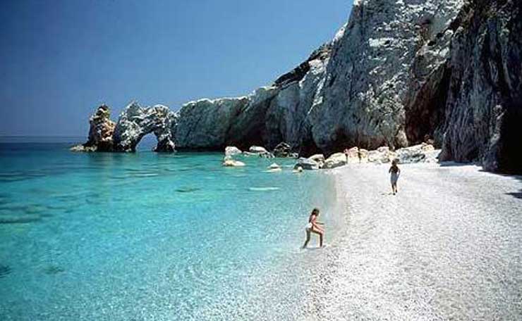 Лучшие пляжи Греции – основная причина посетить Скиатос